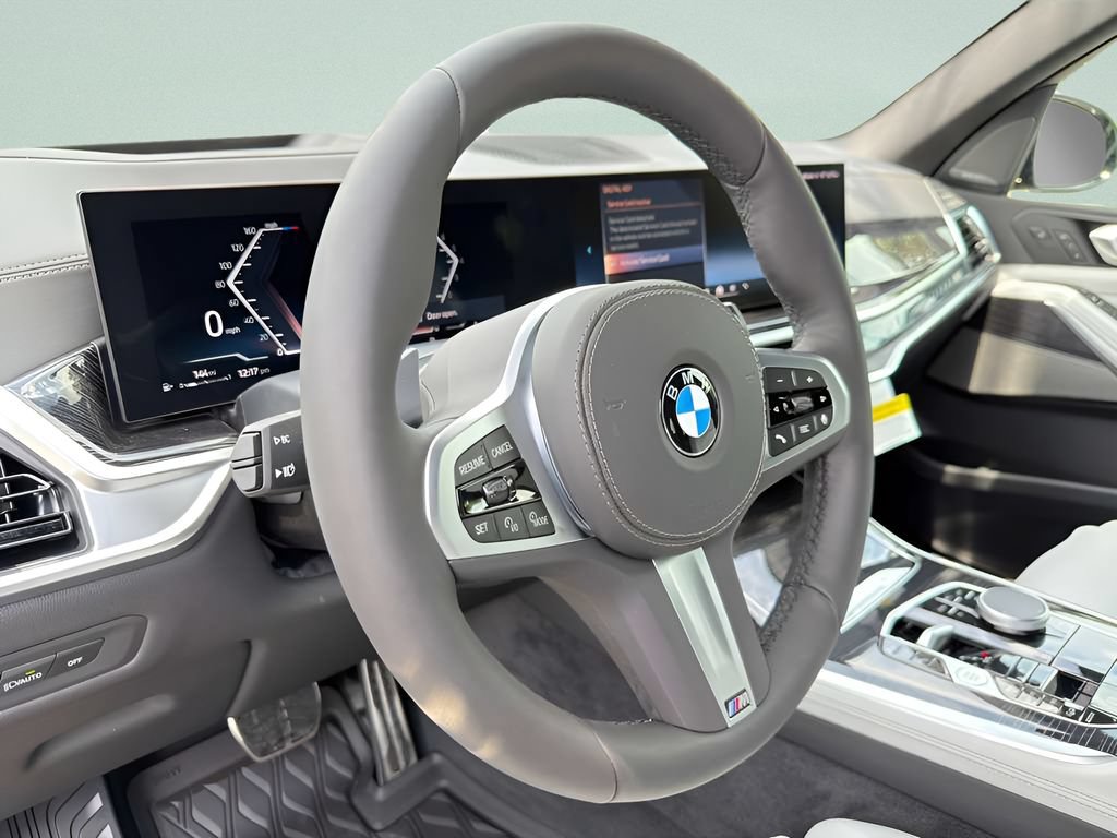 New 2026 BMW X5 xDrive40i w/ M Sport Package AWD/4WD image 10