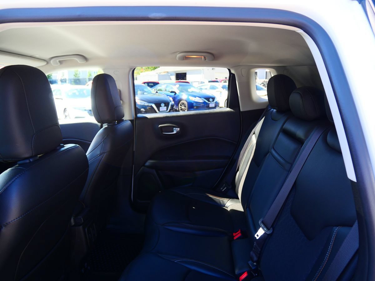 Used 2019 Jeep Compass Latitude w/ Popular Equipment Group AWD/4WD image 23