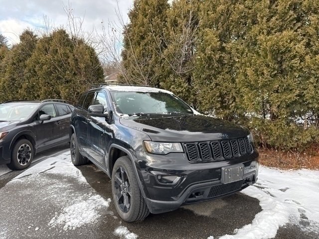 Used 2020 Jeep Grand Cherokee Laredo video 2