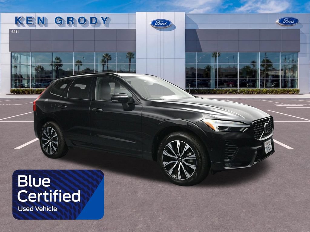 Used 2025 Volvo XC60 B5 Plus AWD/4WD image 1