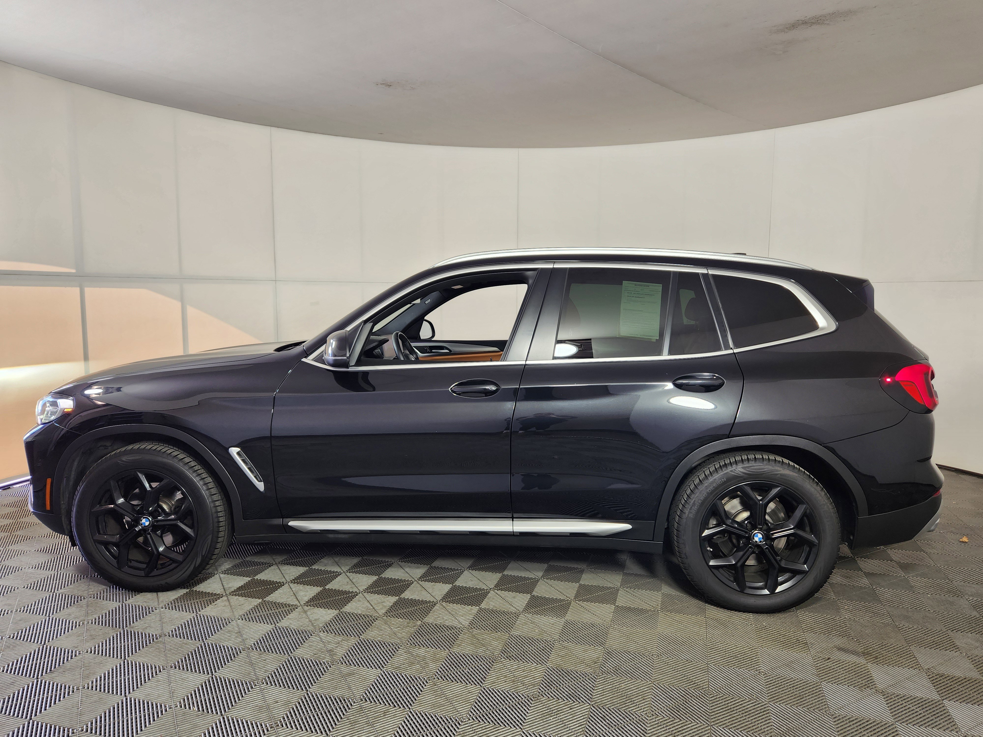 Used 2022 BMW X3 xDrive30i w/ Convenience Package image 4