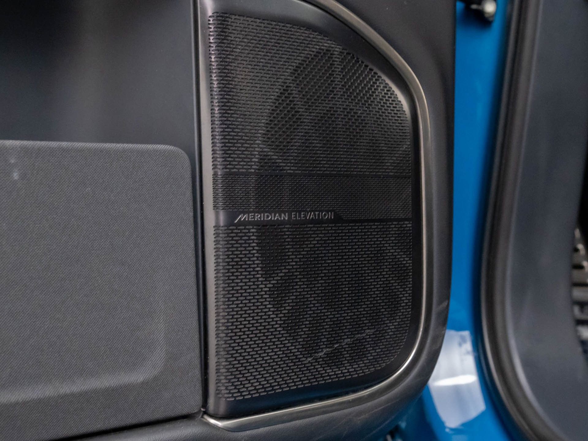 Used 2022 Rivian R1S Launch Edition image 14