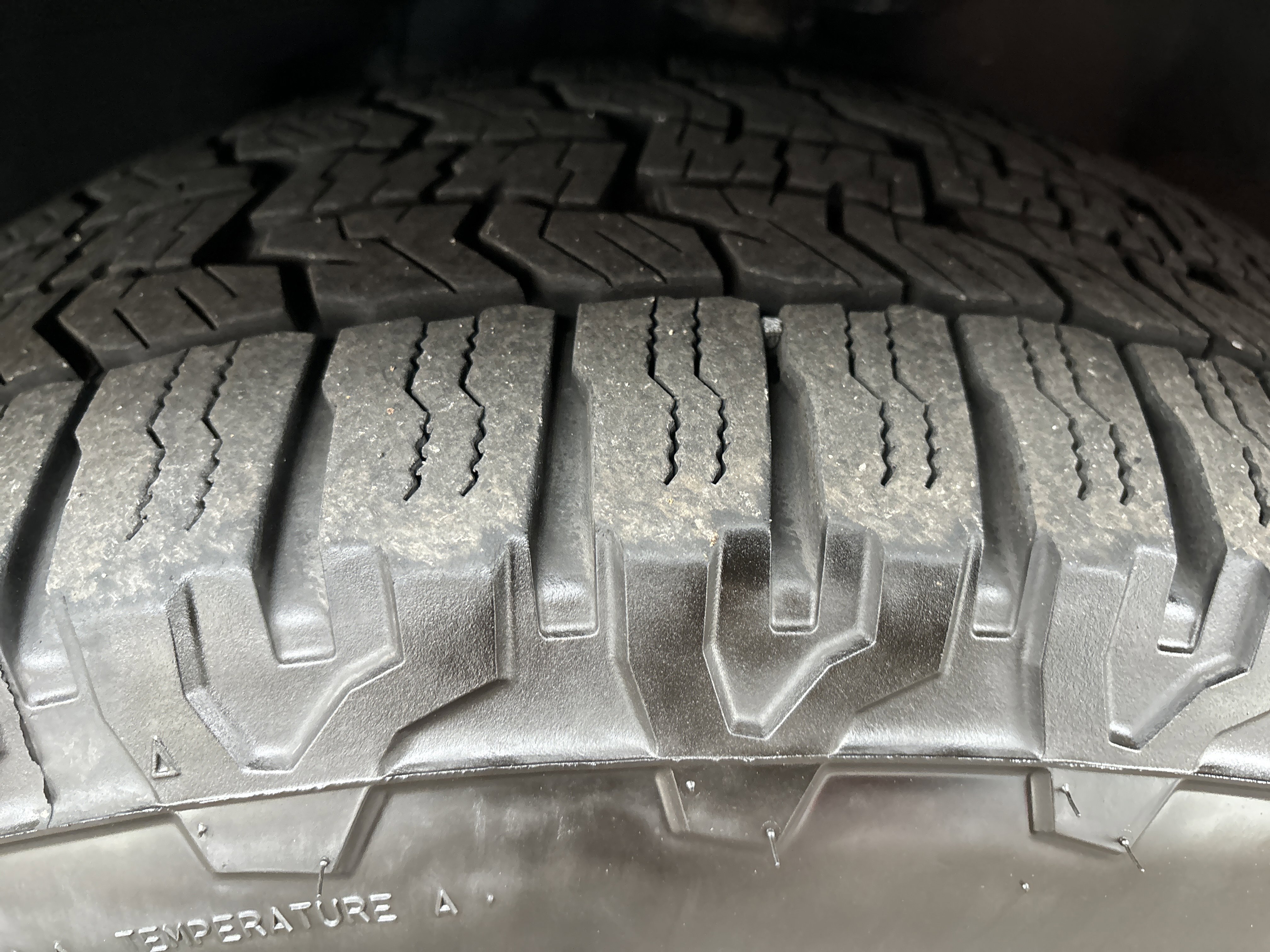 Used 2022 Ford Explorer XLT w/ Equipment Group 202A image 12