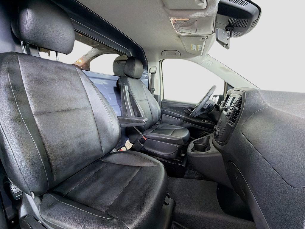 Used 2023 Mercedes-Benz Metris image 27