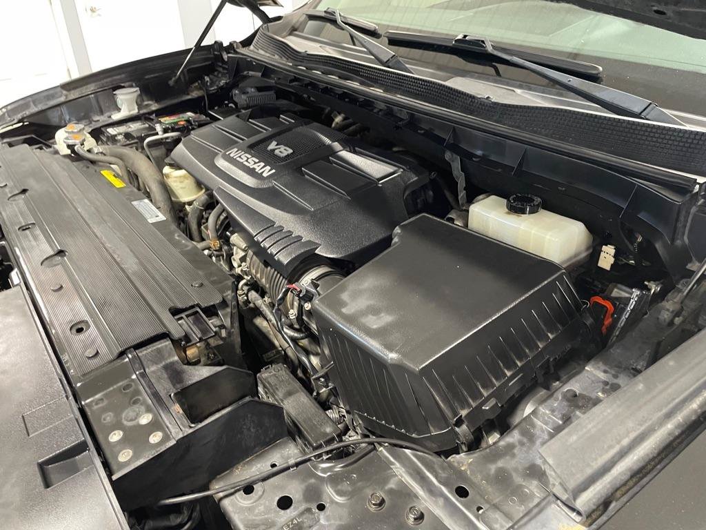 Used 2017 Nissan Titan SV AWD/4WD image 35