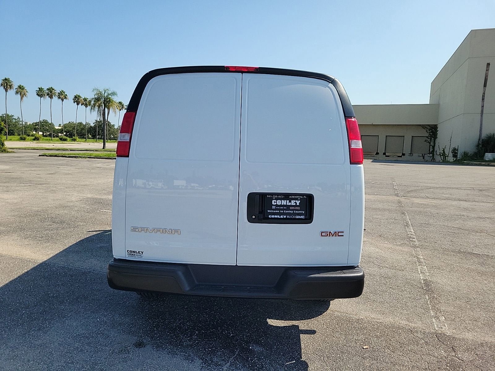New 2025 GMC Savana 2500 w/ Driver Convenience Package RWD image 6