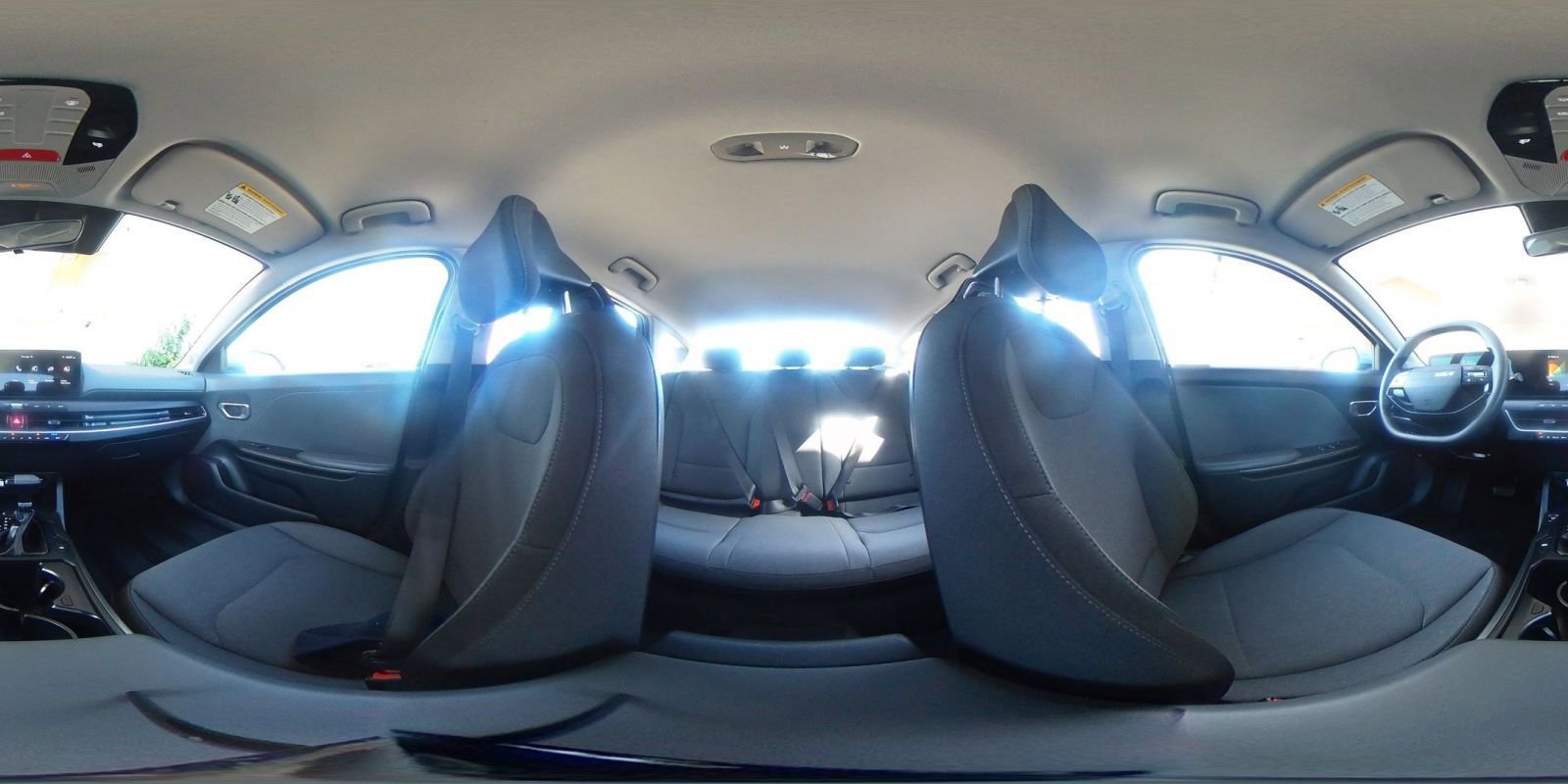 Used 2025 Kia K4 LXS FWD image 42