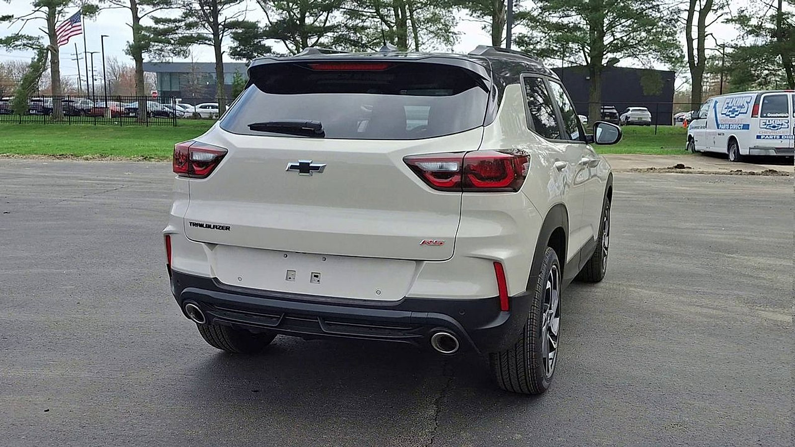New 2026 Chevrolet TrailBlazer RS w/ Convenience Package FWD image 2