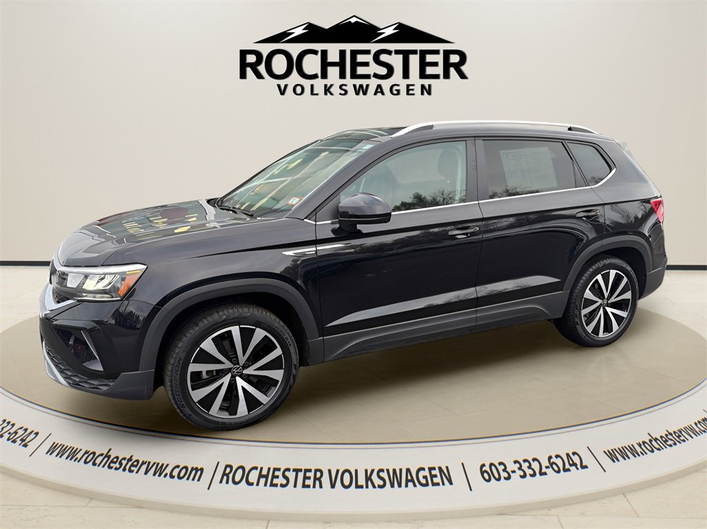 Used 2022 Volkswagen Taos SE image 3