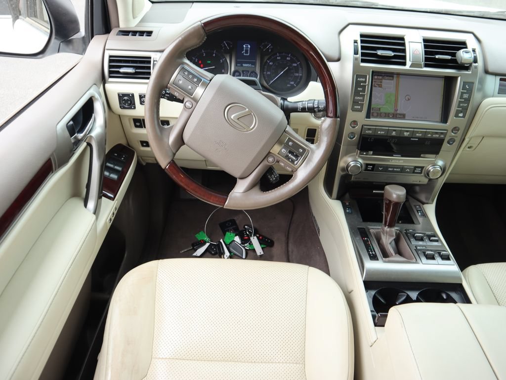 Used 2019 Lexus GX 460 Luxury AWD/4WD image 6