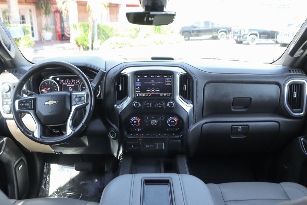 Used 2022 Chevrolet Silverado 1500 LTZ w/ LTZ Premium Package AWD/4WD image 26