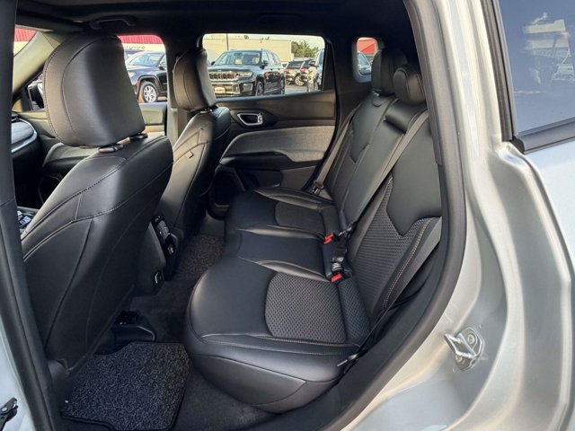 New 2026 Jeep Compass Latitude AWD/4WD image 25