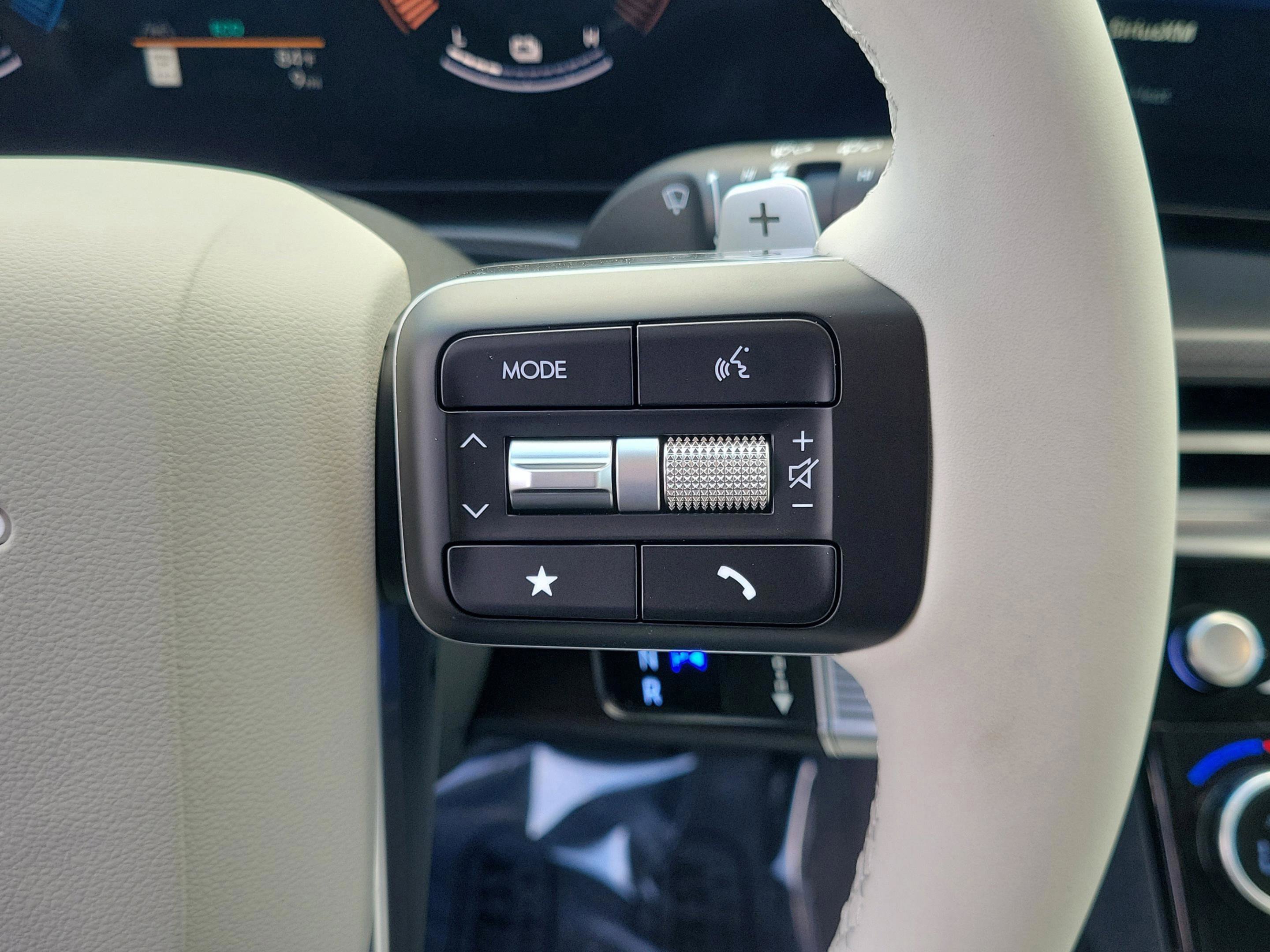 New 2026 Hyundai Santa Fe SE FWD image 14