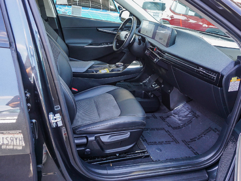 Certified 2024 Kia EV6 Light RWD image 13