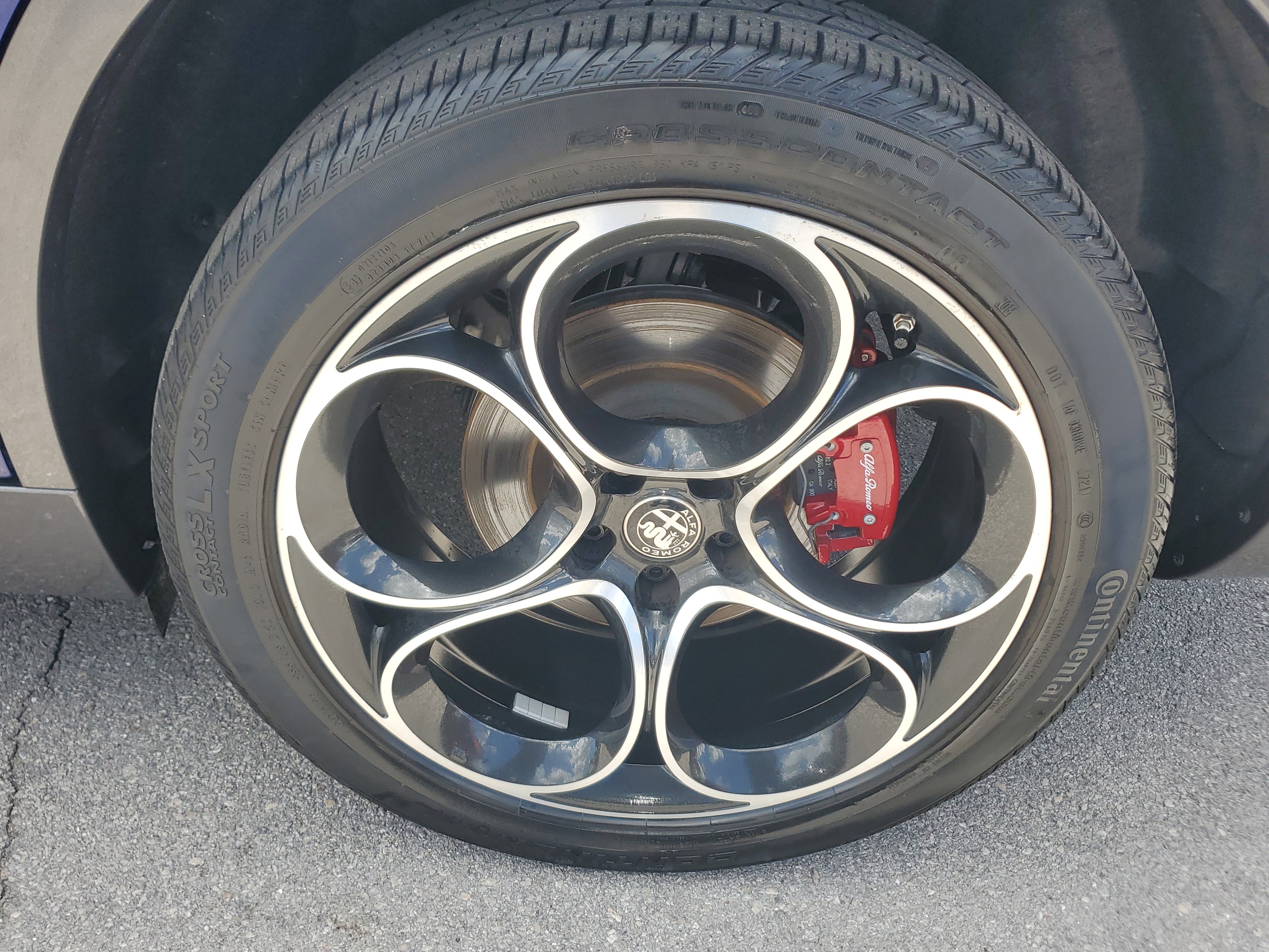 Used 2022 Alfa Romeo Stelvio Ti image 31