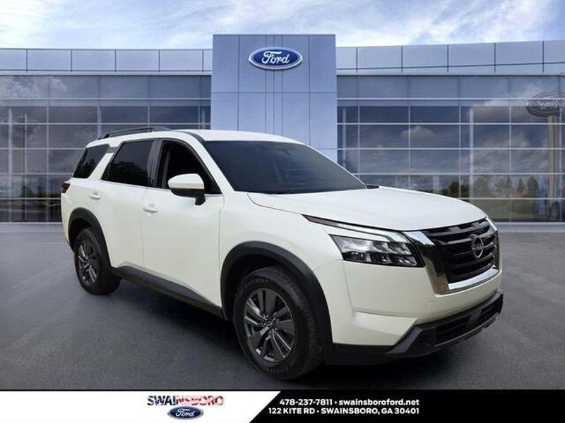 Used 2024 Nissan Pathfinder SV FWD image 1