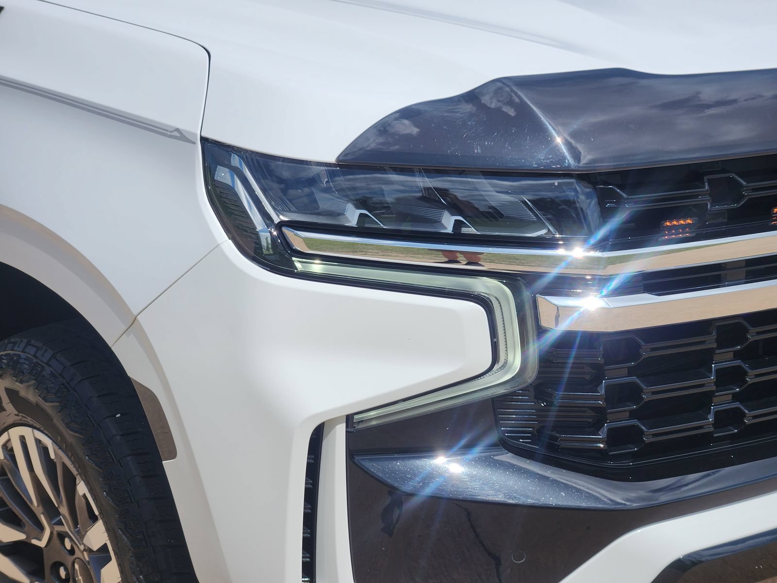 Used 2021 Chevrolet Tahoe Z71 w/ Z71 Off-Road Package AWD/4WD image 11
