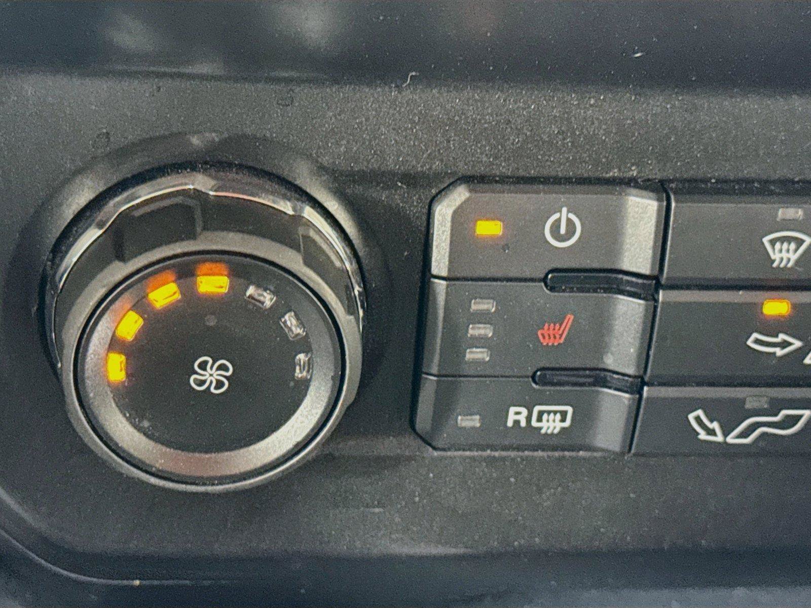 Used 2019 Ford F150 XLT w/ Equipment Group 302A Luxury AWD/4WD image 14