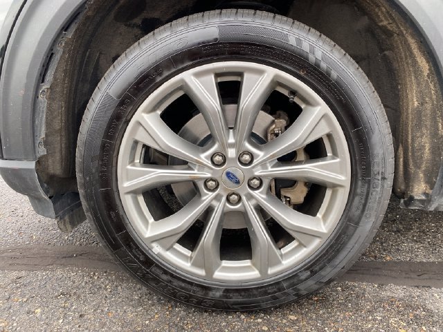 Used 2023 Ford Explorer Limited AWD/4WD image 25