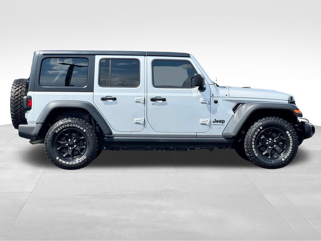 Used 2023 Jeep Wrangler Willys AWD/4WD image 8