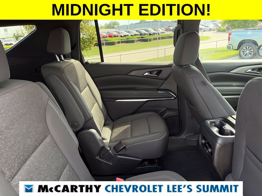 Used 2024 Chevrolet Traverse LT FWD image 32