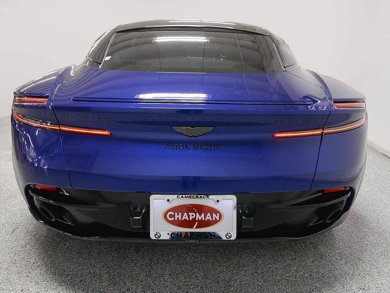 Used 2018 Aston Martin DB11 V12 RWD image 4