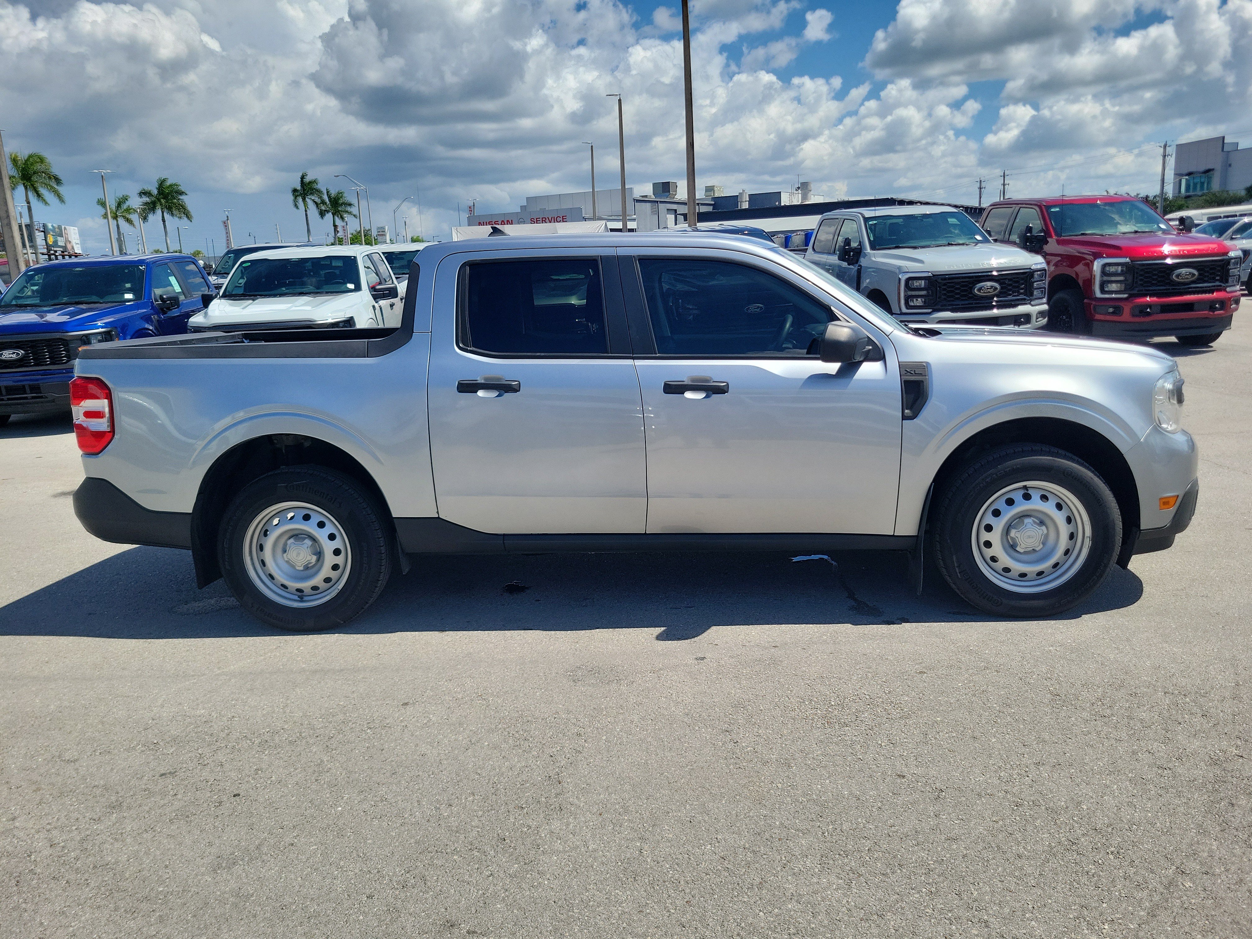 Used 2022 Ford Maverick XL FWD image 4
