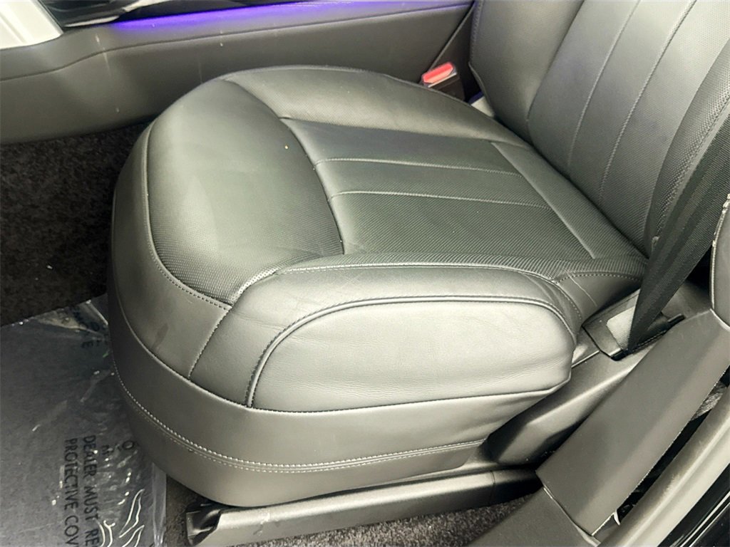 Used 2024 Land Rover Range Rover Long Wheelbase SE image 19