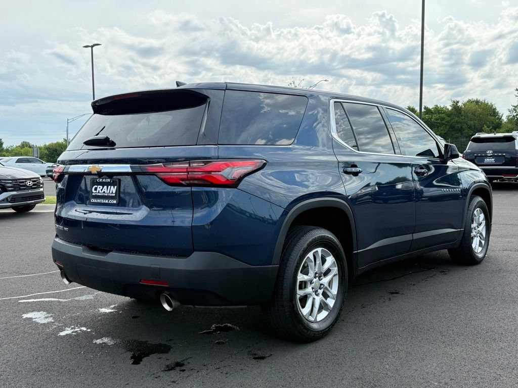 Used 2022 Chevrolet Traverse LS AWD/4WD image 5