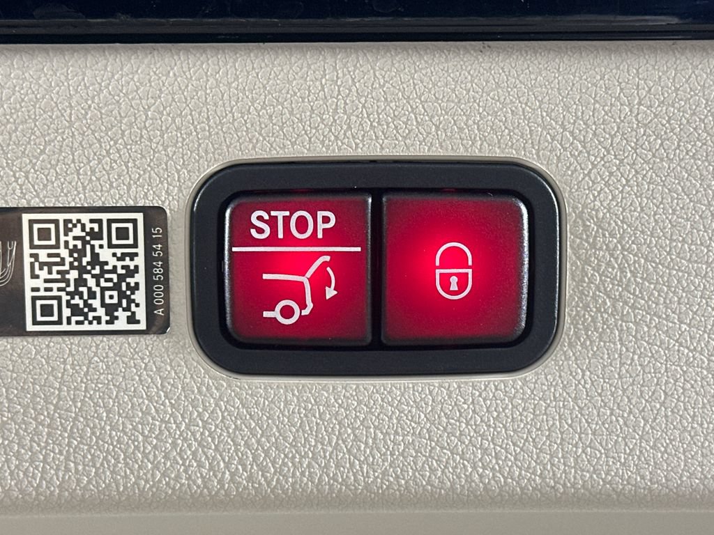 Certified 2023 Mercedes-Benz EQS 580 4MATIC Sedan image 21