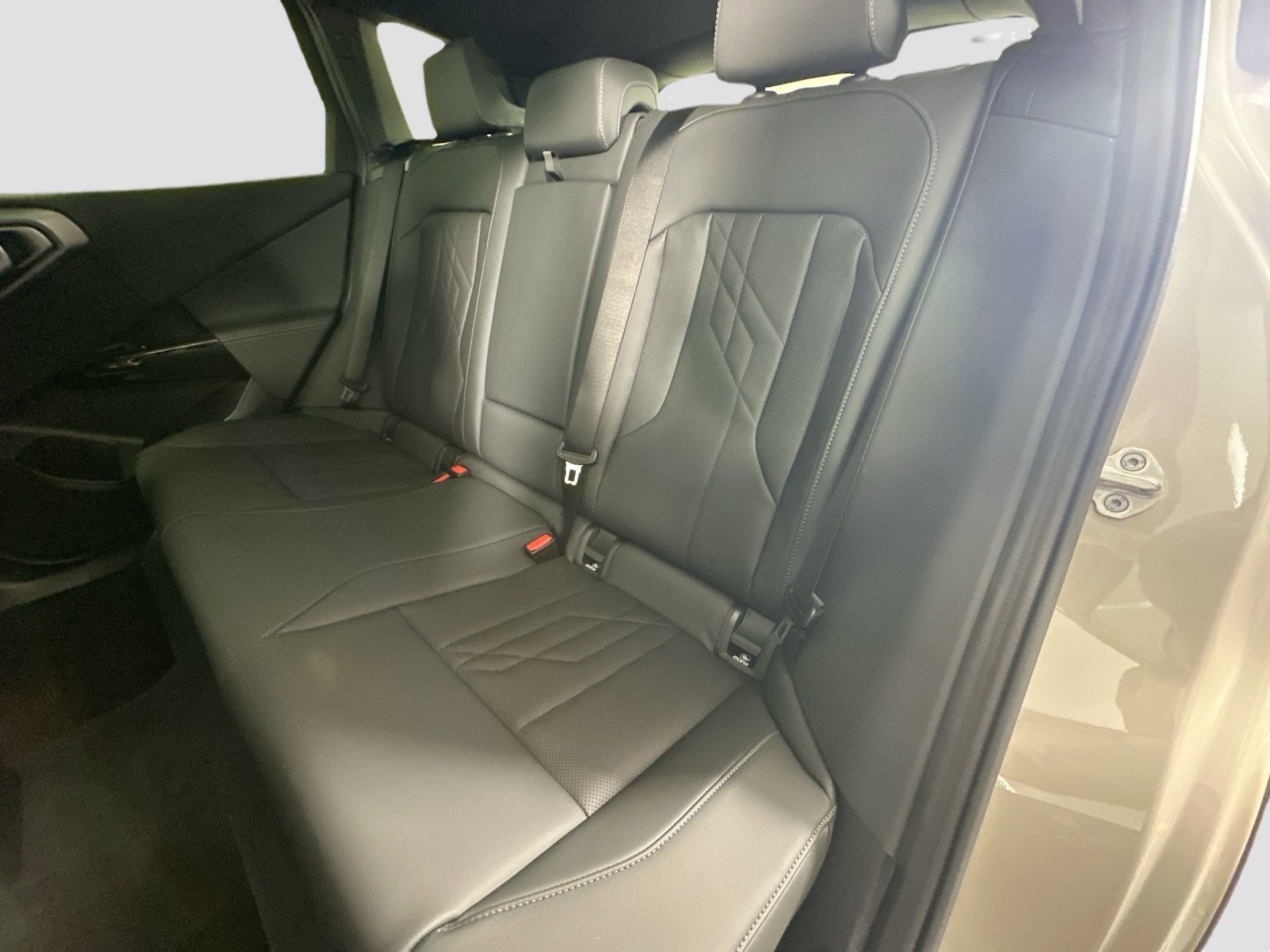 Used 2026 BMW X3 xDrive30 w/ Convenience Package image 25