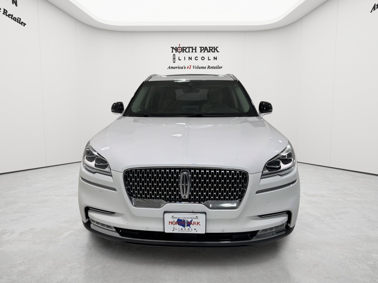Used 2020 Lincoln Aviator Reserve w/ Equipment Group 202A AWD/4WD image 8