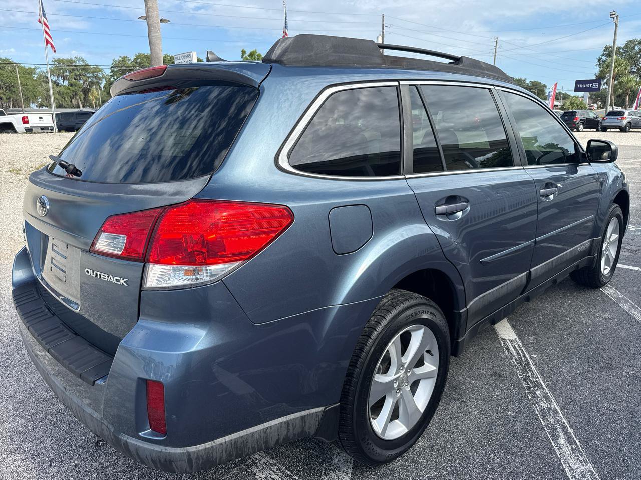 Used 2014 Subaru Outback 2.5i Limited AWD/4WD image 5