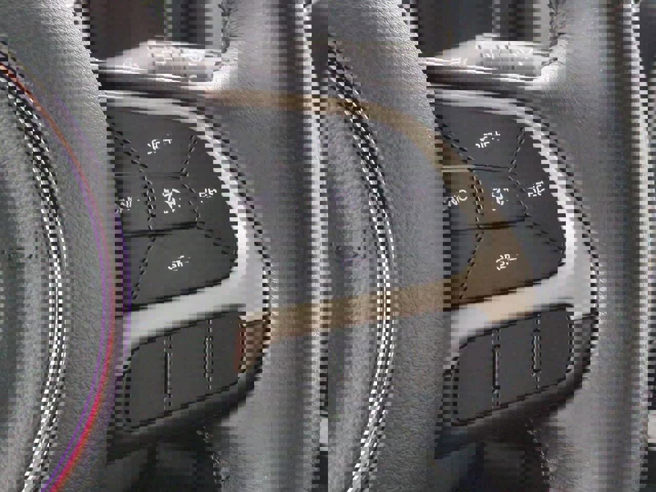 Used 2016 Jeep Renegade Latitude image 24