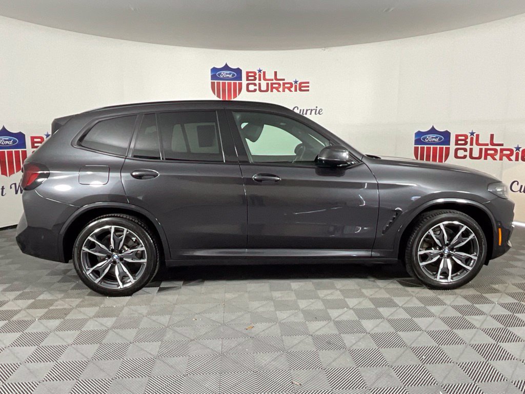 Used 2024 BMW X3 xDrive30i AWD/4WD image 2