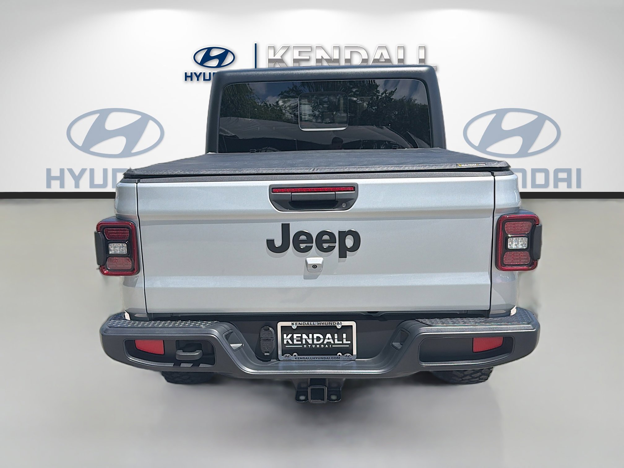 Used 2024 Jeep Gladiator Sport image 5