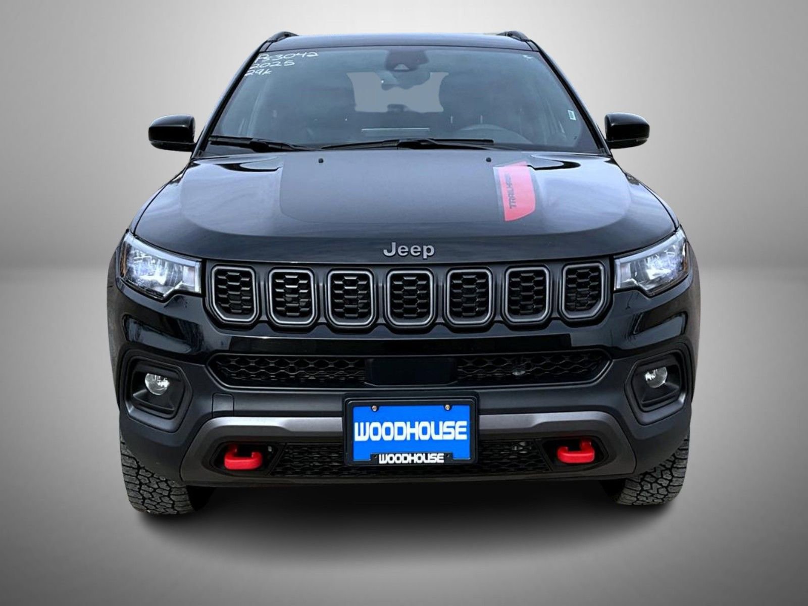 Used 2025 Jeep Compass Trailhawk AWD/4WD image 2