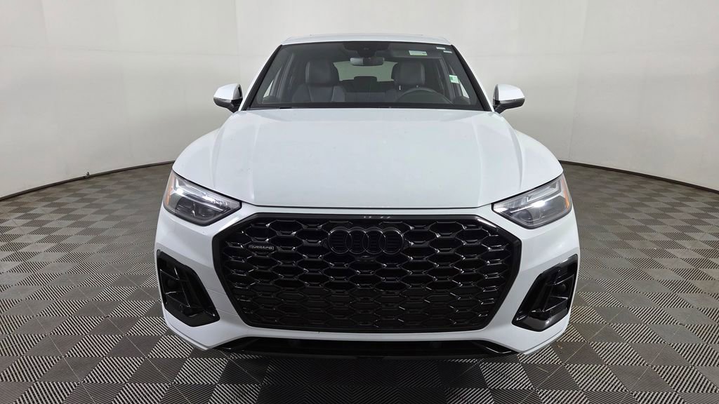 Used 2024 Audi Q5 2.0T Premium Plus AWD/4WD image 2