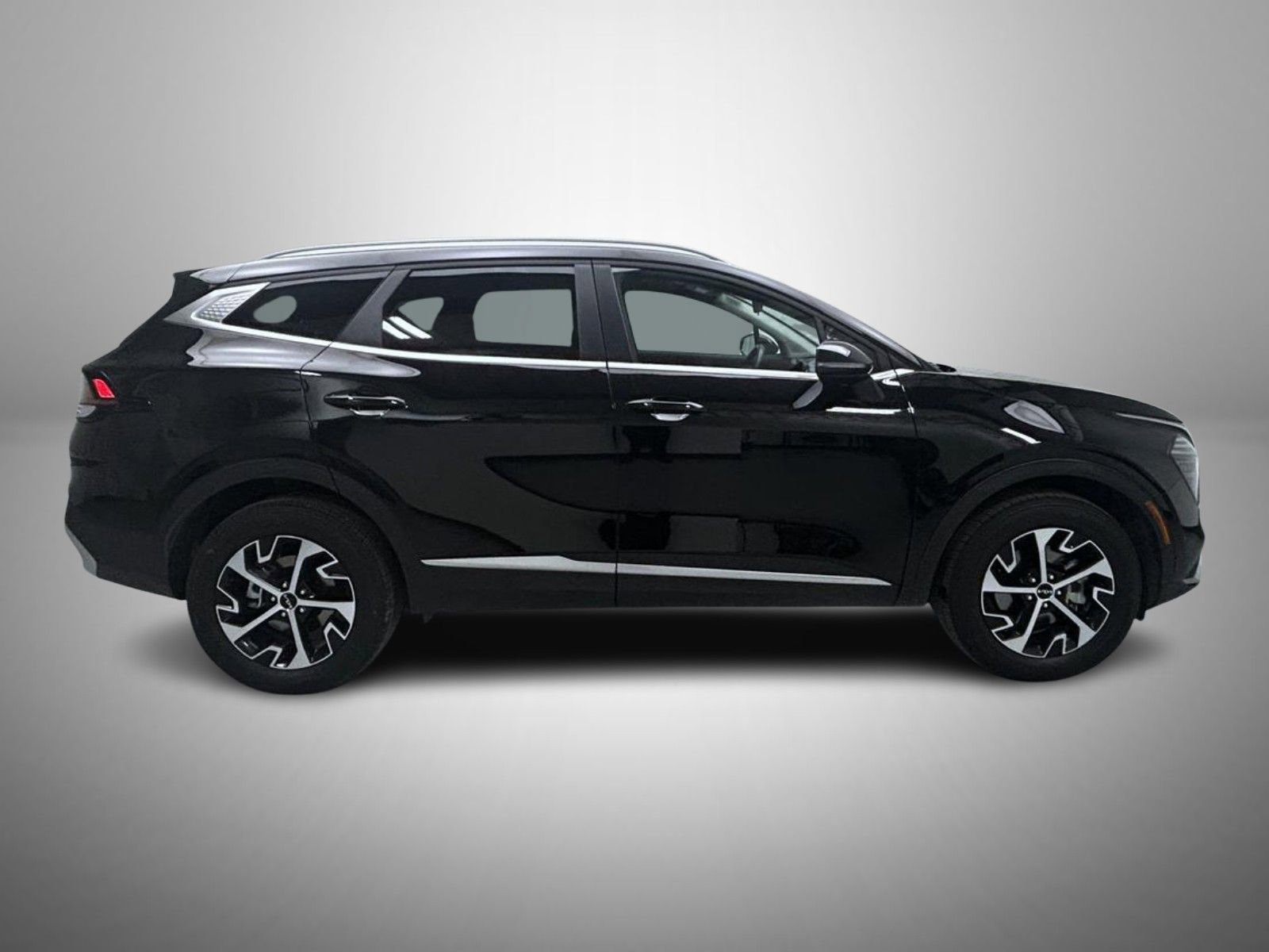 Used 2025 Kia Sportage EX image 4