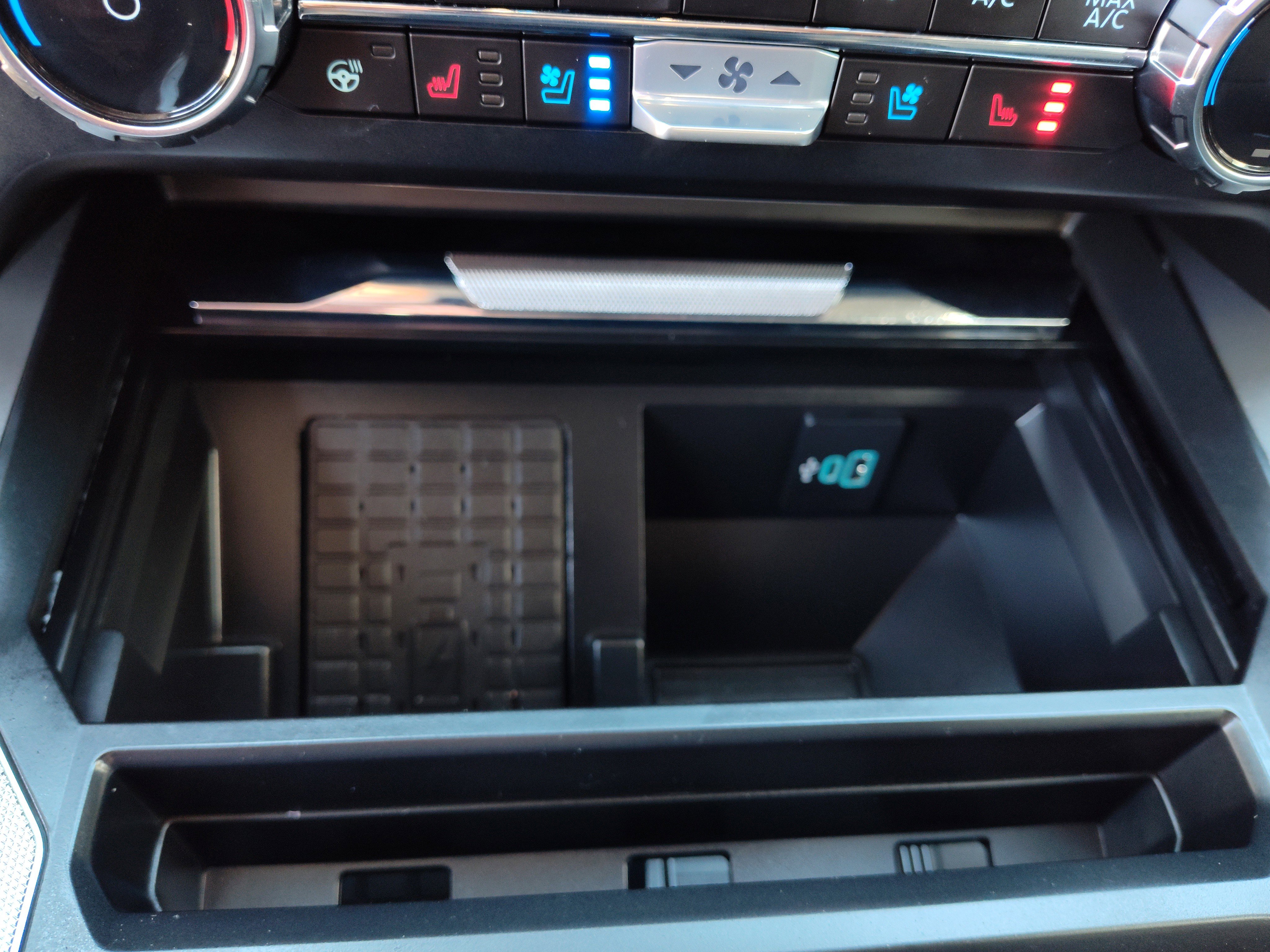 Used 2024 Ford F250 Lariat w/ Lariat Ultimate Package image 33