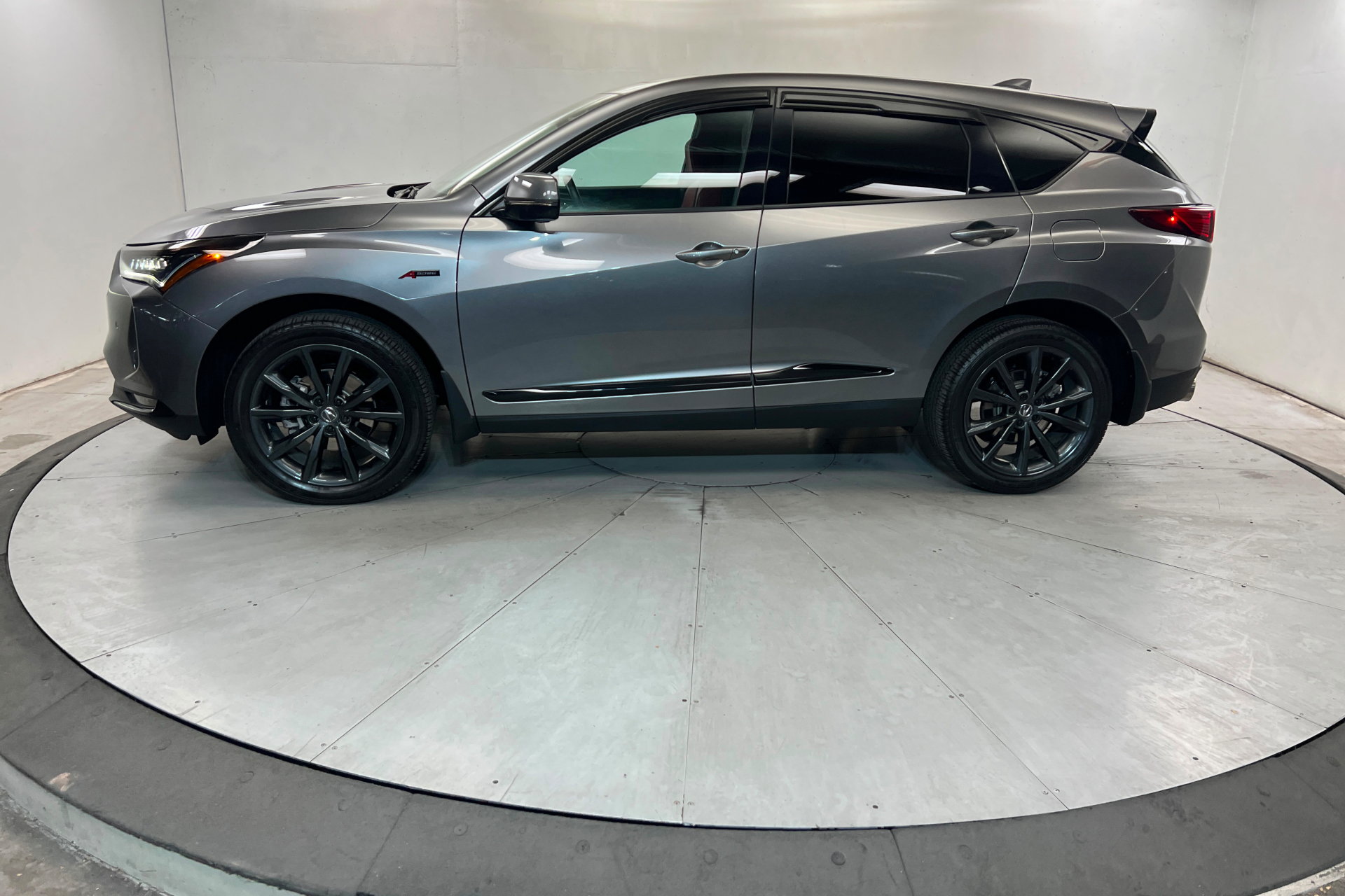 Used 2025 Acura RDX A-Spec AWD/4WD image 2