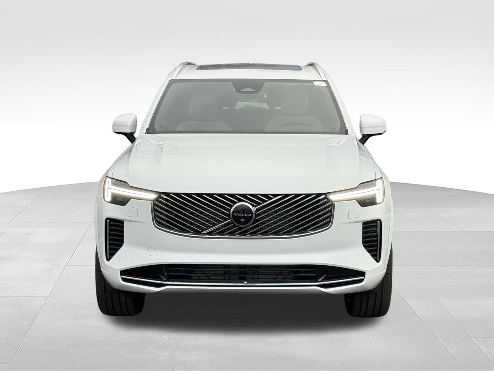 New 2026 Volvo XC90 T8 Plus w/ Protection Package Premier AWD/4WD image 9