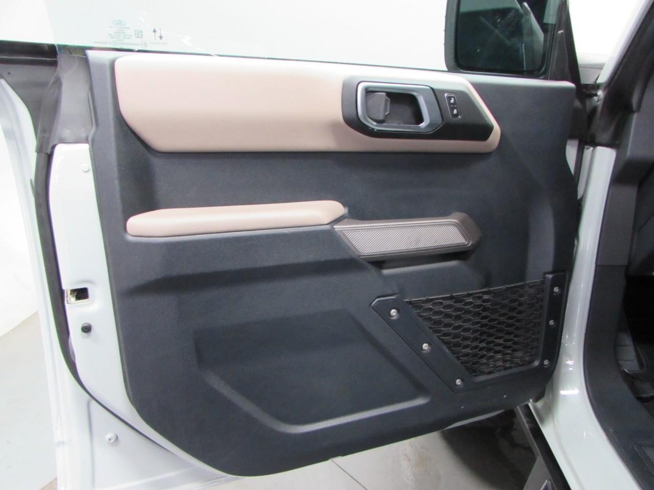 Used 2023 Ford Bronco Wildtrak AWD/4WD image 12