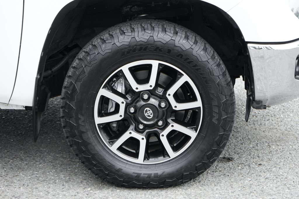 Used 2018 Toyota Tundra SR5 w/ TRD Off Road Package AWD/4WD image 41