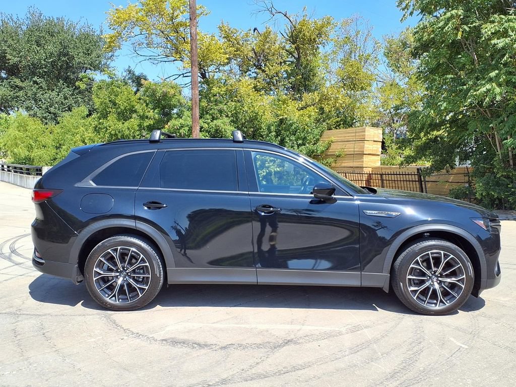 Used 2025 MAZDA CX-70 Plug-In Hybrid w/ Premium Plus AWD/4WD image 2