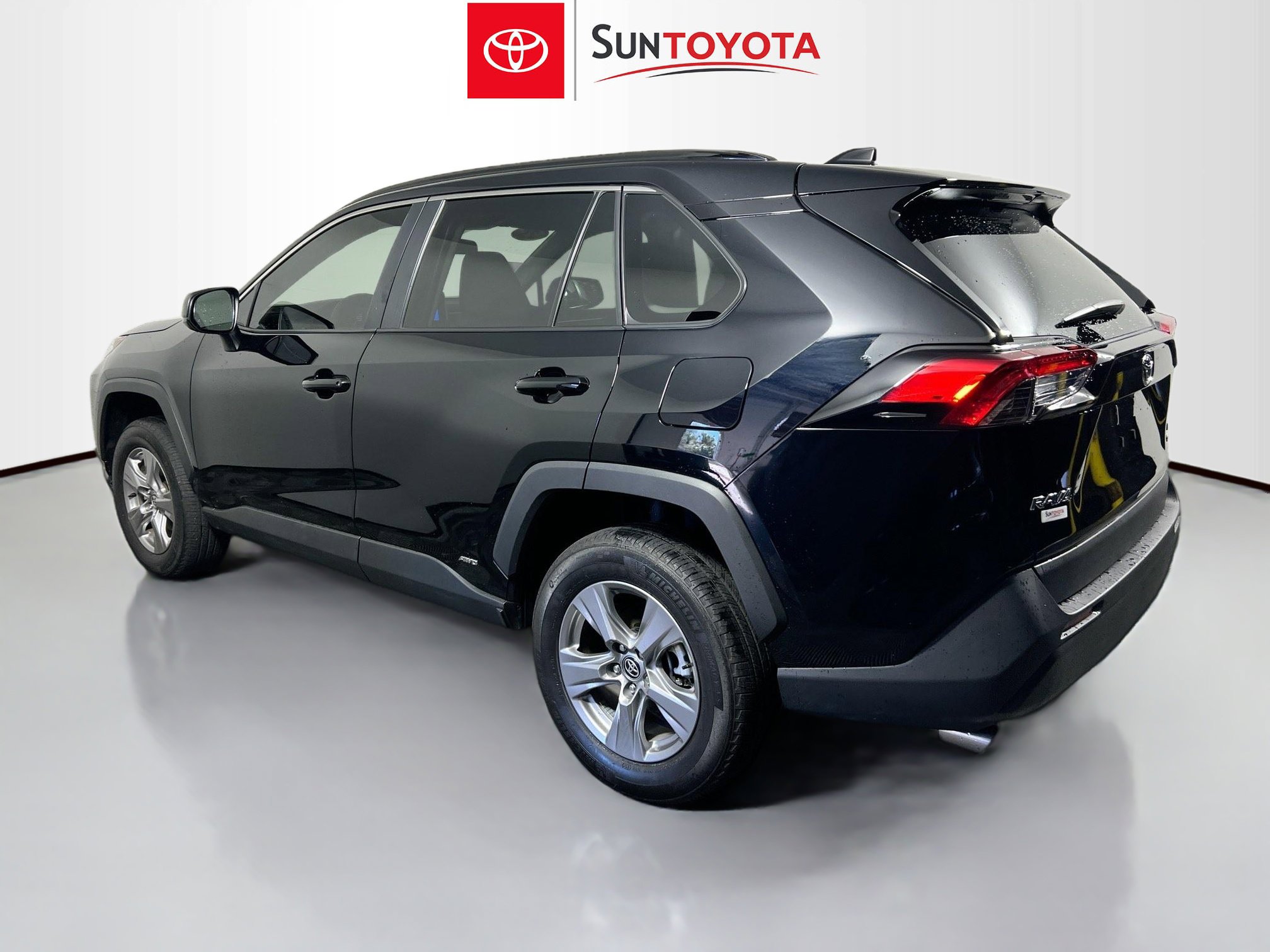 Used 2025 Toyota RAV4 LE image 6