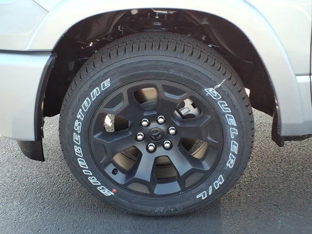 New 2026 RAM 1500 4x4 Crew Cab image 21