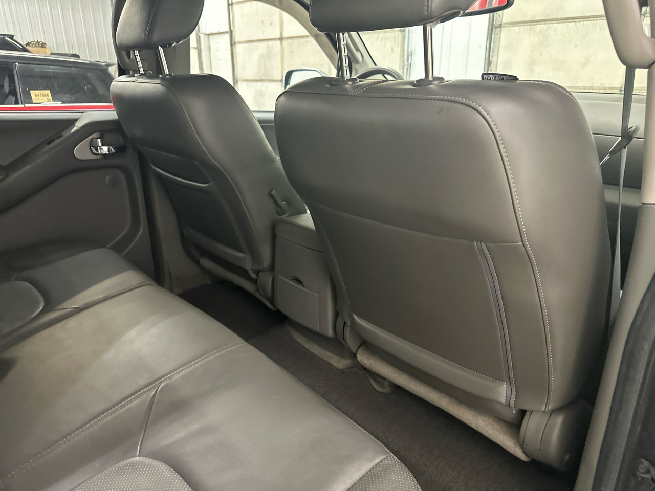 Used 2013 Nissan Frontier SL image 38