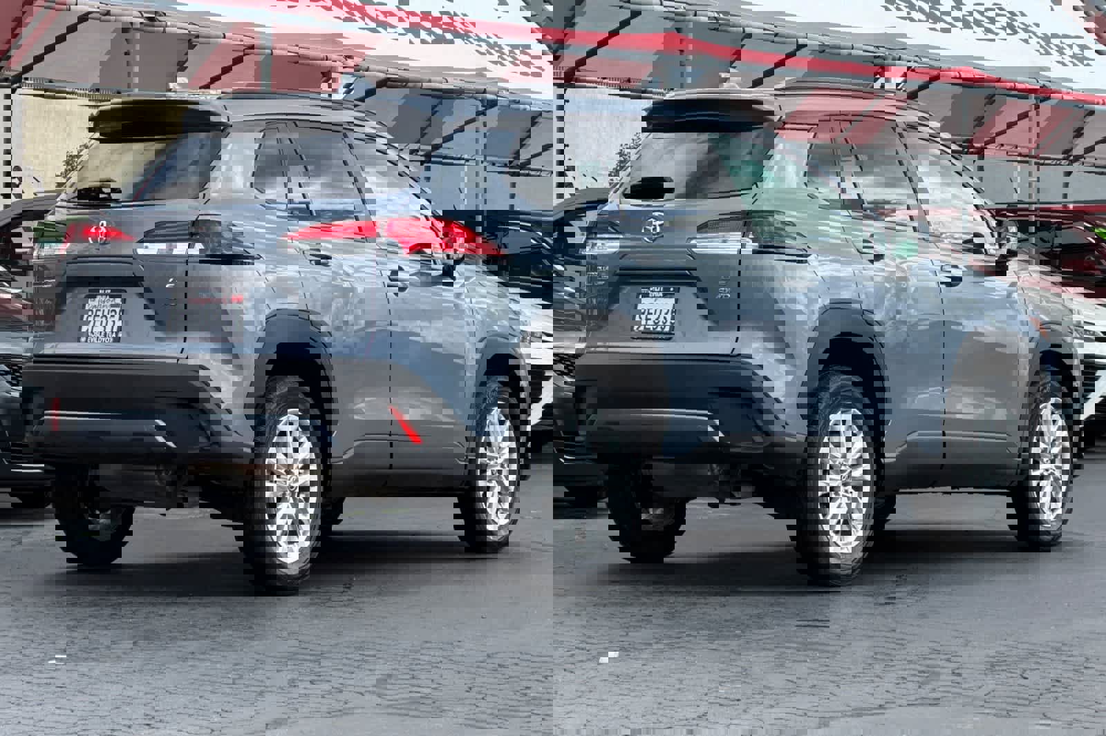 Certified 2023 Toyota Corolla Cross LE image 2