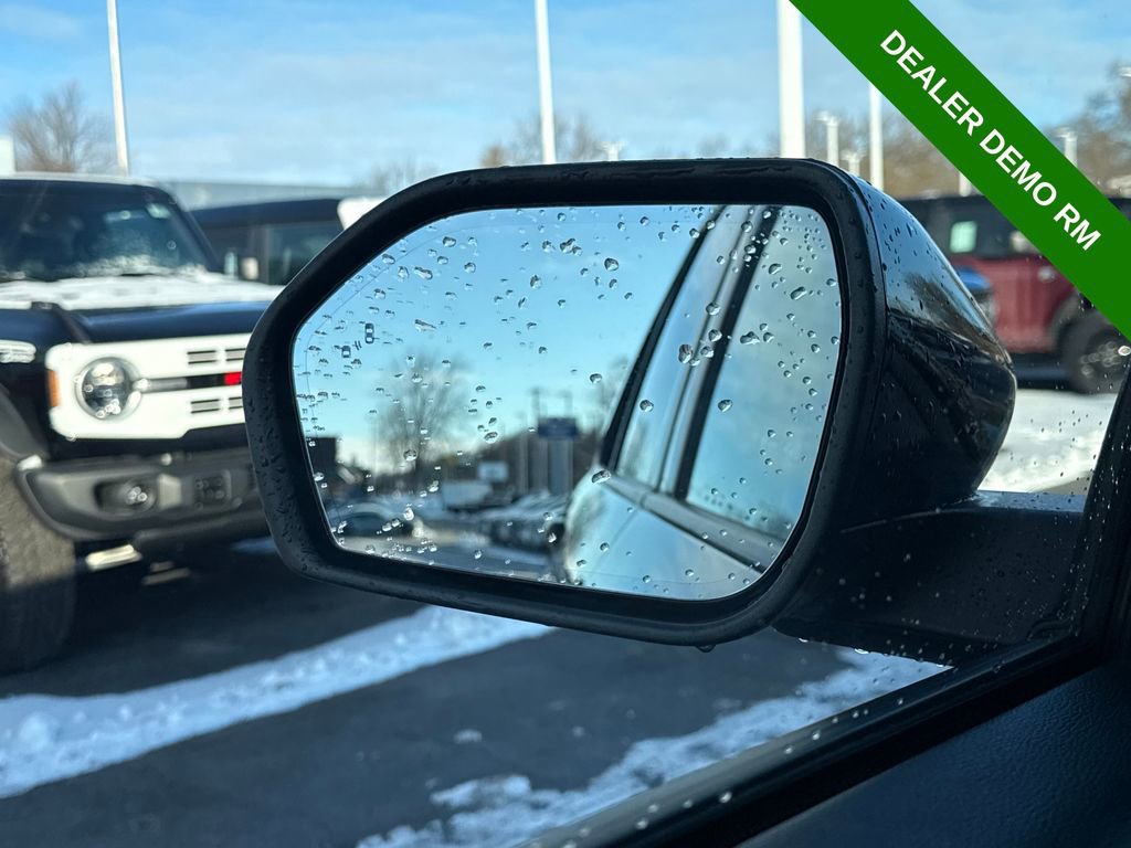 Used 2025 Ford Explorer Platinum w/ LUX Leather Package image 39